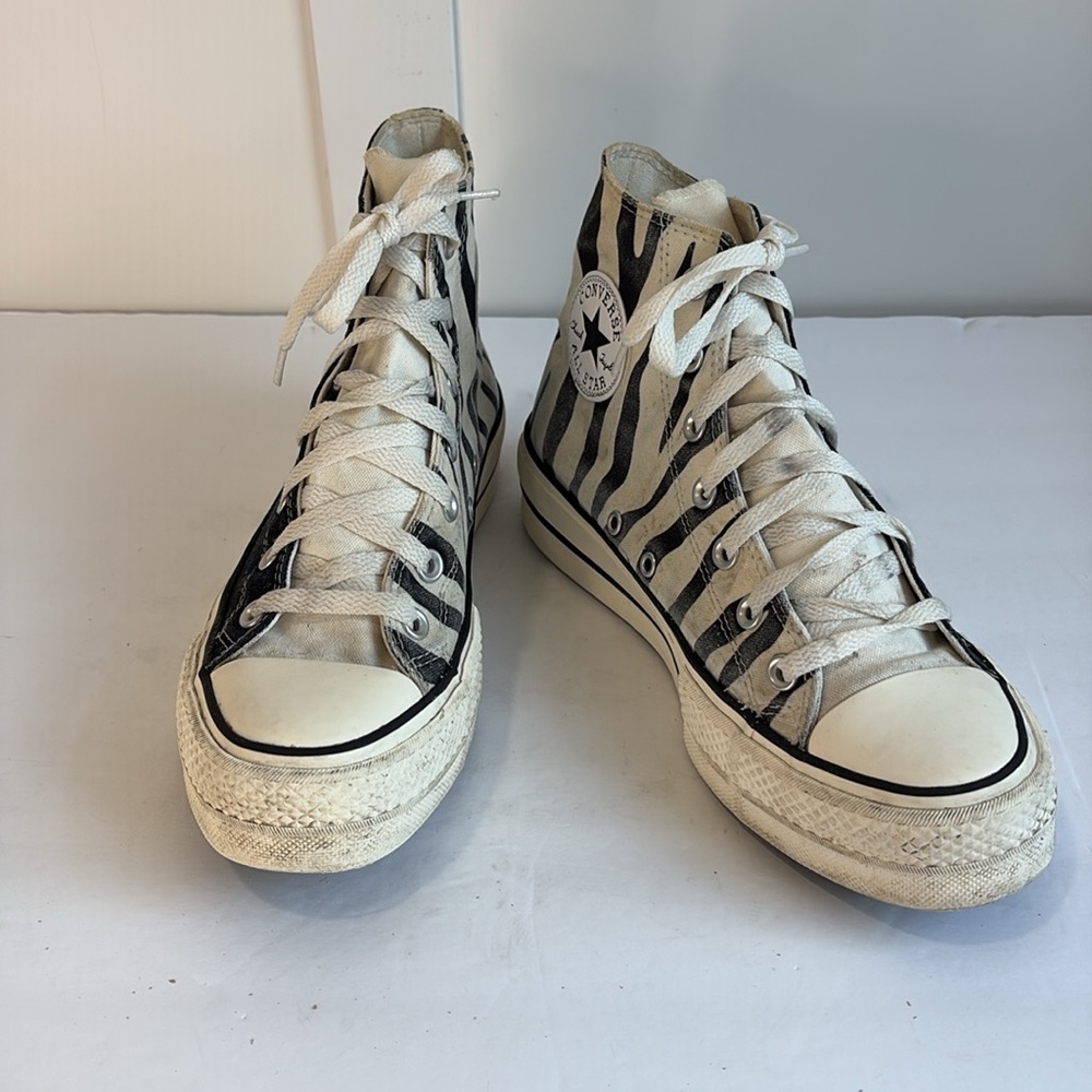 Converse Twisted Black and Zebra Print Plaform Hightops - Picture 8 of 16